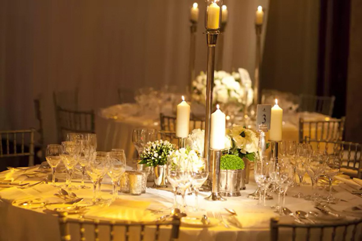 Image from Classic Claridge's Wedding